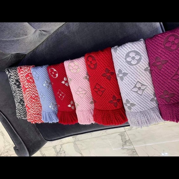 new full box - Picture 2 of 6